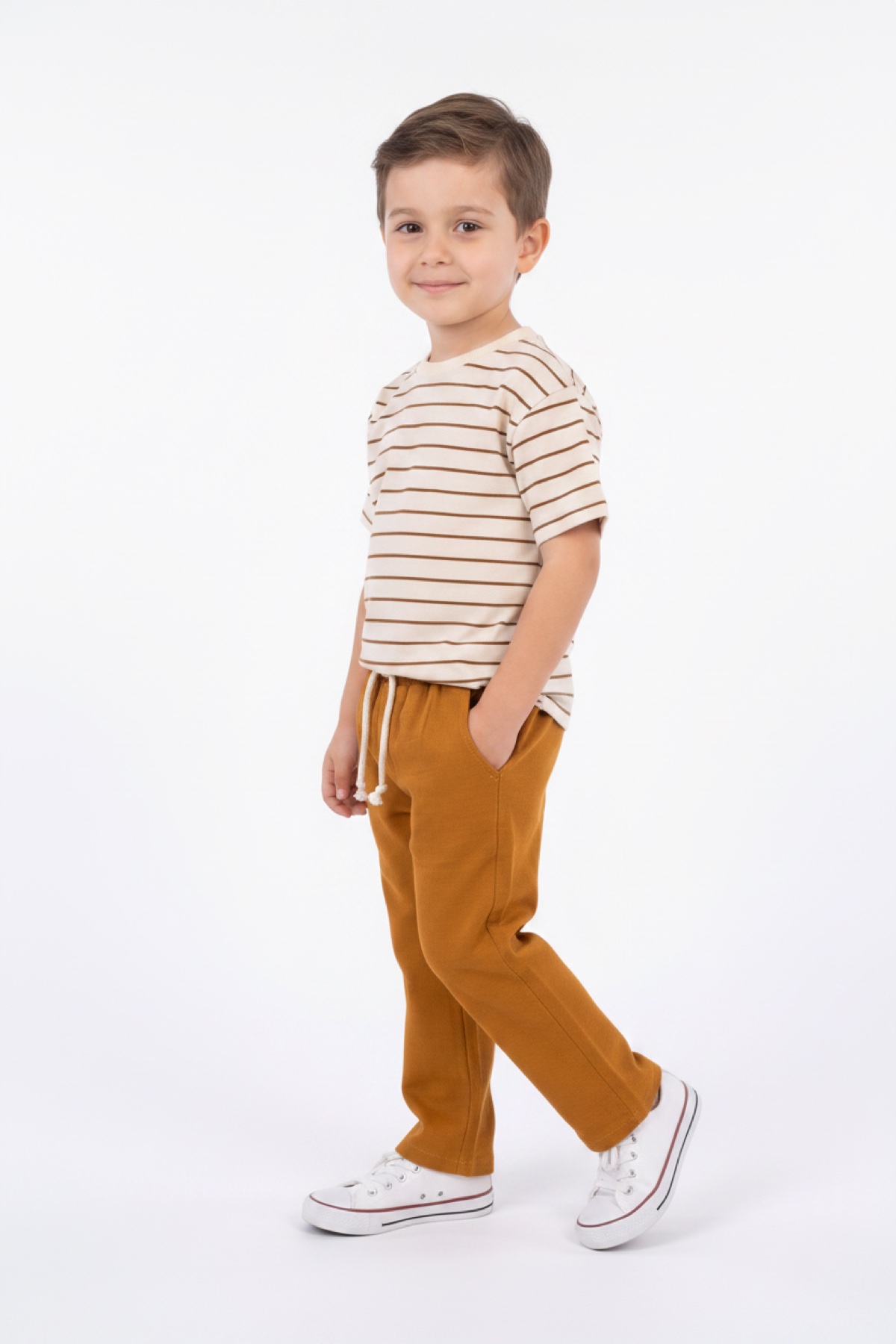 Mustard outfit walking pose with shoes